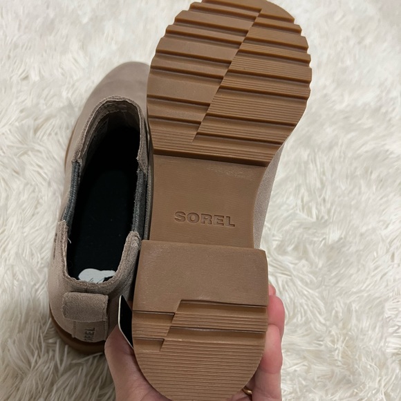 Sorel Emelie II Chelsea Boots - NWT - size 8.5 - Picture 2 of 7
